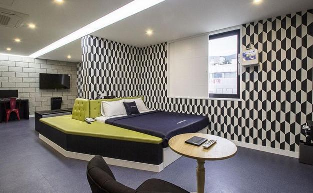 Hotel Home Μπουσάν Εξωτερικό φωτογραφία