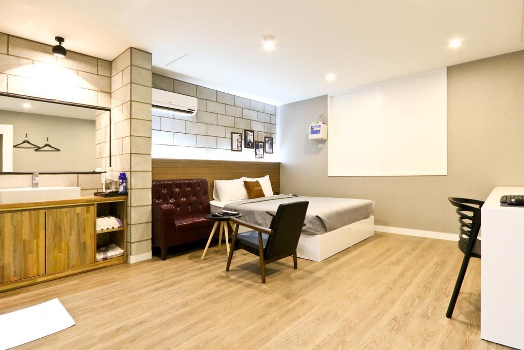Hotel Home Μπουσάν Εξωτερικό φωτογραφία