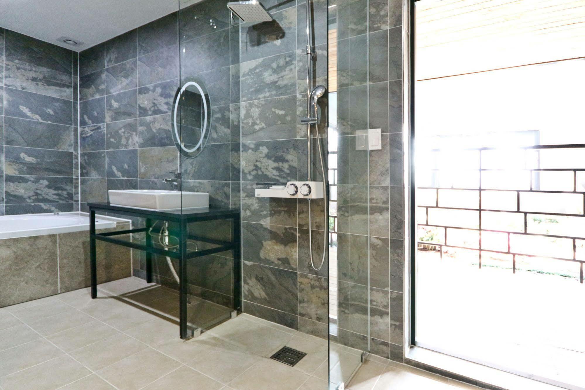 Hotel Home Μπουσάν Εξωτερικό φωτογραφία