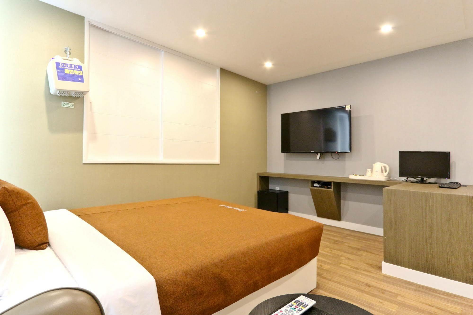Hotel Home Μπουσάν Εξωτερικό φωτογραφία